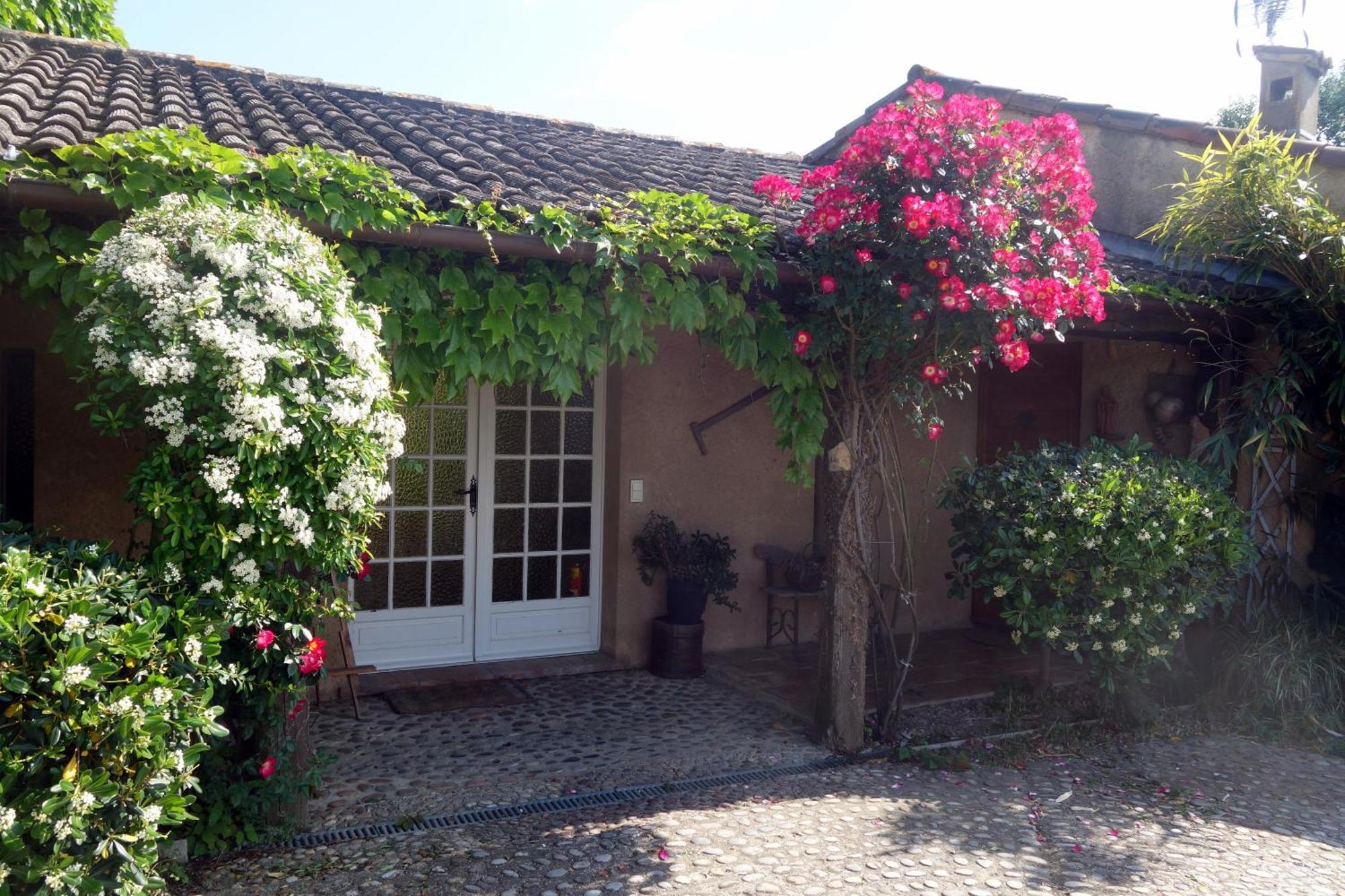 Domaine Du De La Vallee Holiday home *