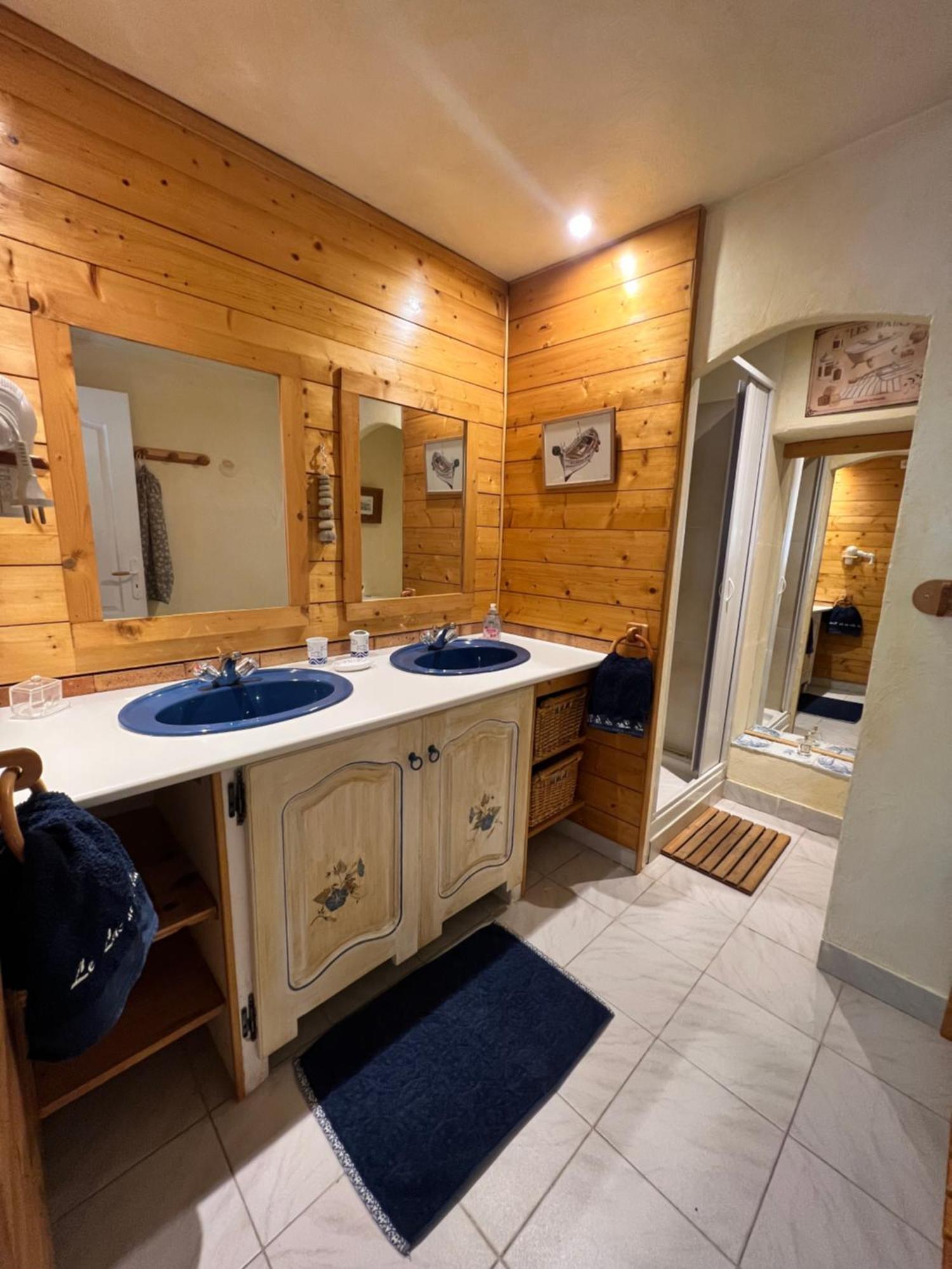 Holiday home Domaine Du De La Vallee